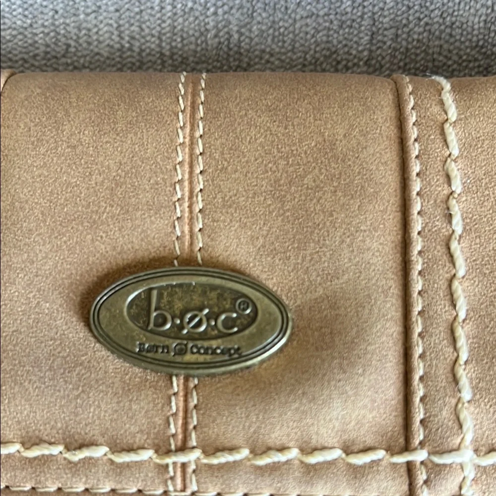 b.o.c.‎ Tan Wallet - Picture 2 of 15
